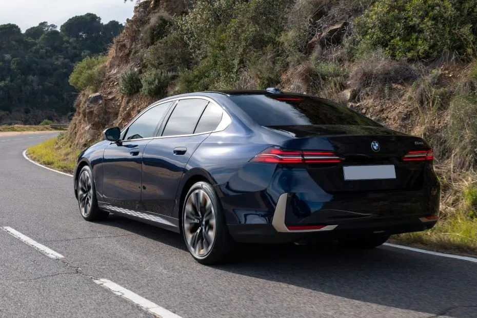 BMW 530 — מבט חוץ
