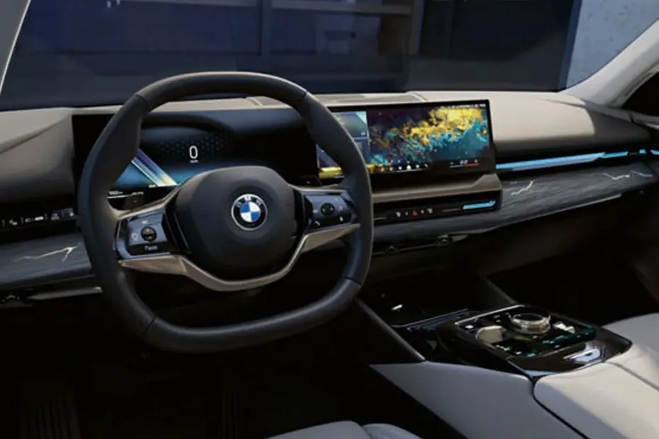 BMW 530 — פנים הרכב