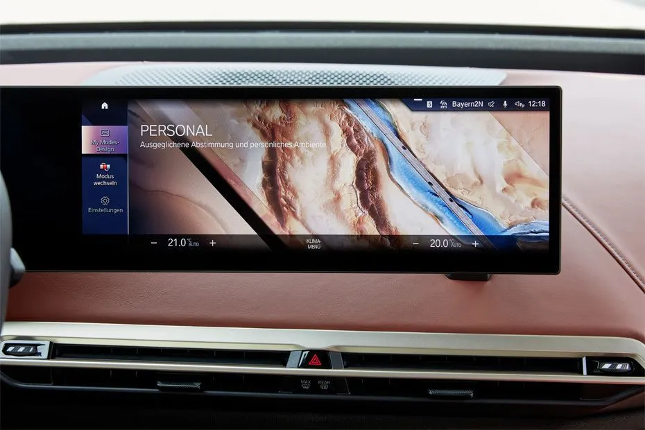 BMW IX50 — פנים הרכב