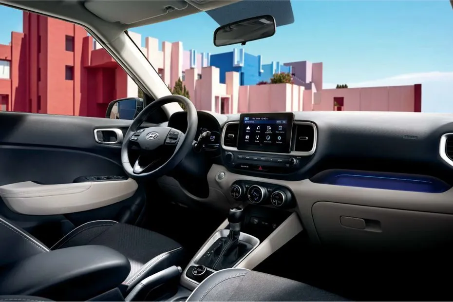 Hyundai Venue — פנים הרכב